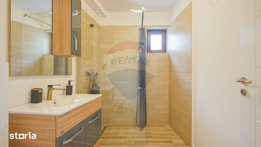 Apartament cu 2 camere, mobilat în Schei