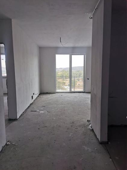 Apartament cu 2 camere decomandat în Gilău