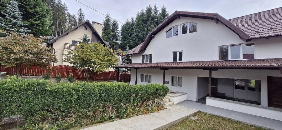 Apartament cu 4 camere decomandat în Poiana Țapului