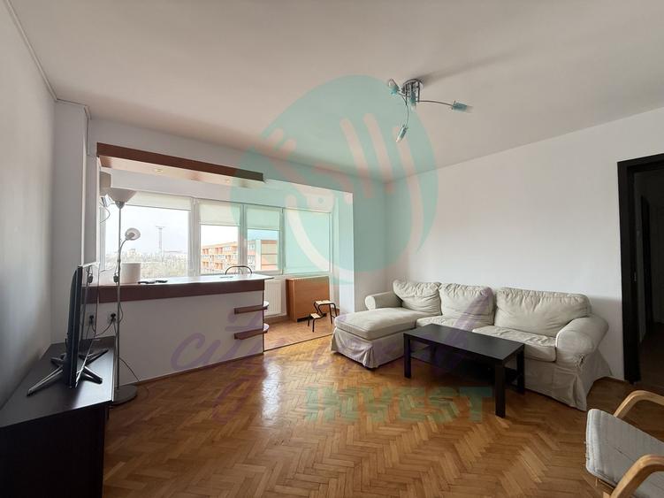 Apartament cu 3 camere semidecomandat în Câmpia Libertății