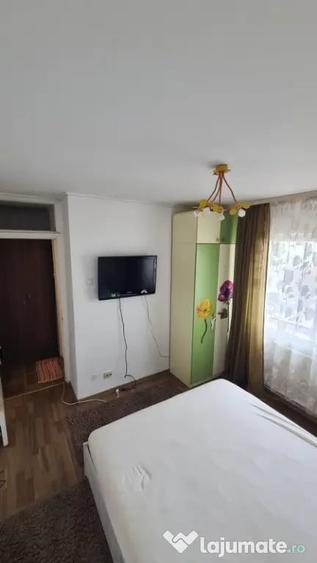 Apartament cu 2 camere decomandat în Galata