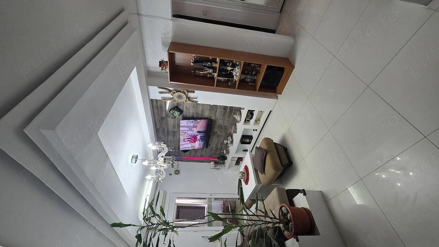 Apartament cu 2 camere decomandat în Sud