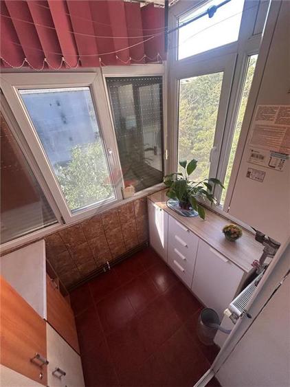 Apartament cu 2 camere decomandat, mobilat în Galata