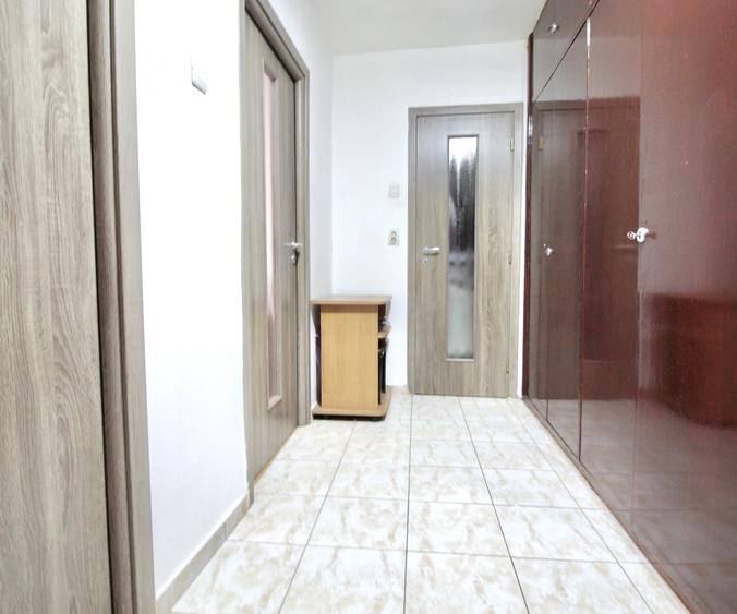 Apartament cu 3 camere, mobilat în Bucur Obor