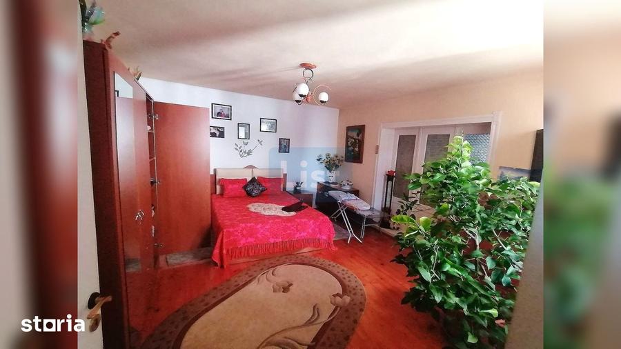 Casă cu Teren 719 Mp în Central