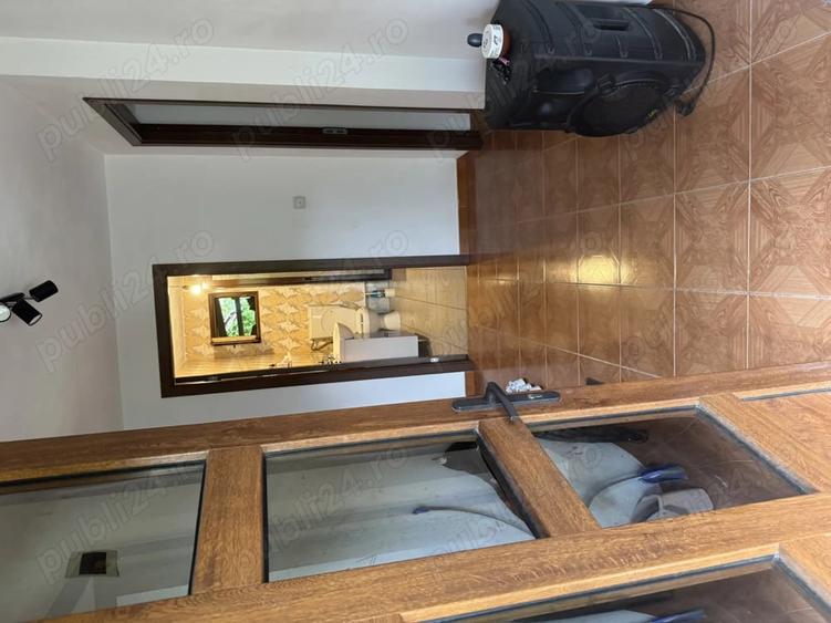 Casă cu 3 camere în Proieni