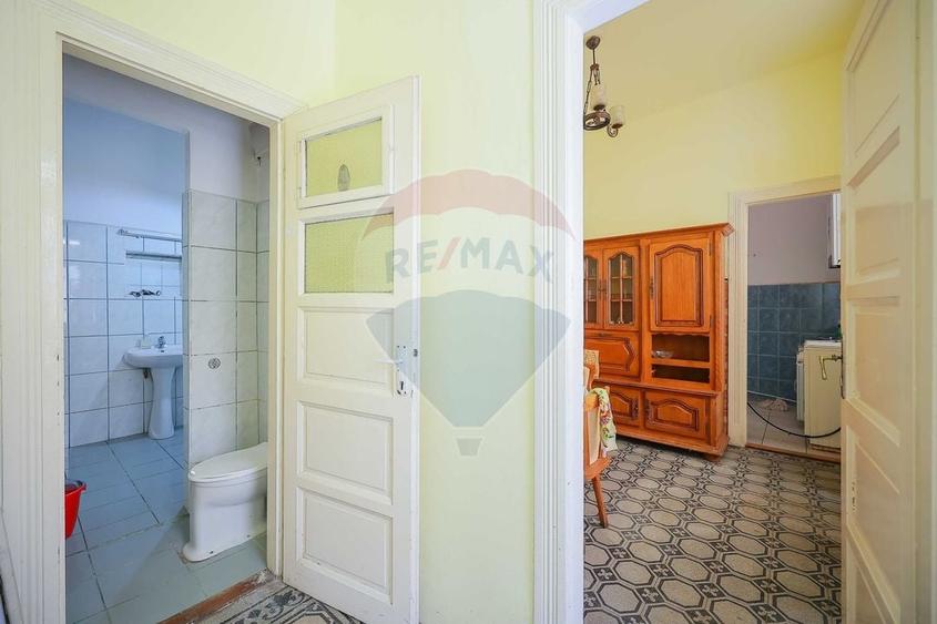 Apartament cu 3 camere semidecomandat în Ultracentral