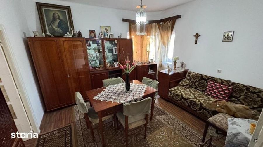 Casă cu 4 camere cu Teren 150 Mp în Central