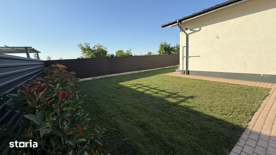 Casă cu 3 camere cu Teren 300 Mp în Mărgineni