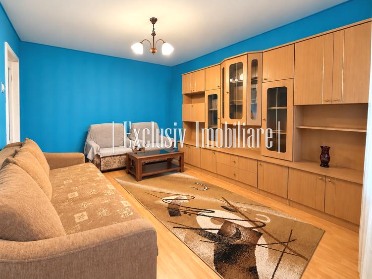 Apartament cu 2 camere decomandat în Casa de Cultură