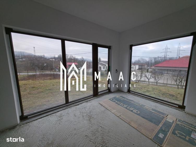 Casă cu 4 camere în Lupoaia