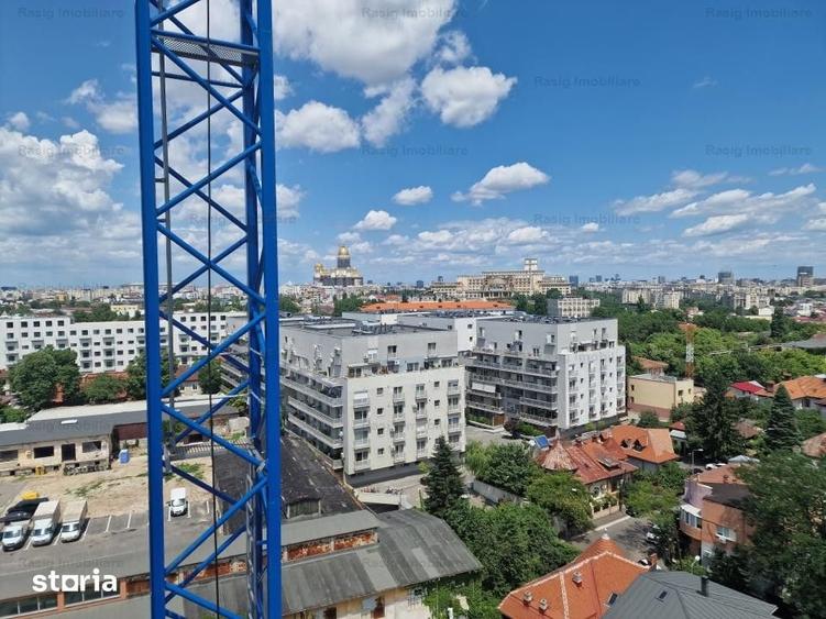 Apartament cu 5 camere în Parcul Carol