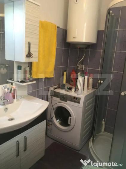 Casă cu 2 camere cu Teren 3700 Mp în Supur
