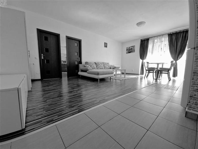 Apartament cu 2 camere semidecomandat în Florești