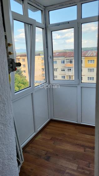 Vand apartament 2 camere Campulung, zona Grui