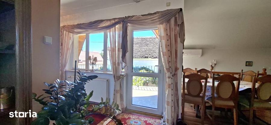 Casa cu aer baroc | 171,65 mp utili | 2 apartamente | Central | Codlea - 15