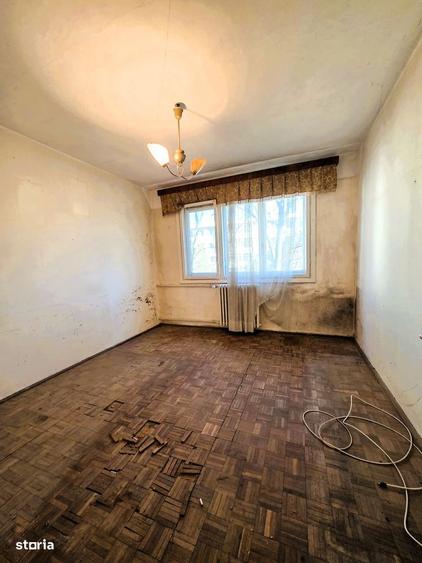Apartament cu 3 camere decomandat în Tătărași