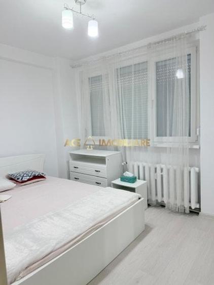 Apartament cu 3 camere semidecomandat, mobilat în Grivița