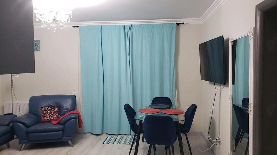 Apartament cu 3 camere decomandat în Tractorul