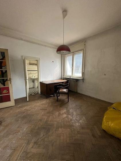 Apartament cu 3 camere decomandat în Armeneasca