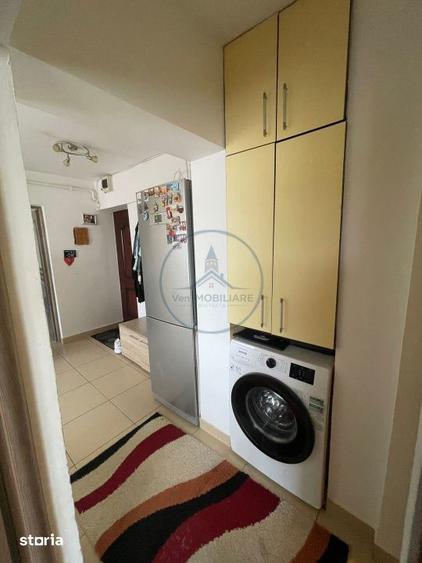 Apartament cu 3 camere, mobilat în Sud