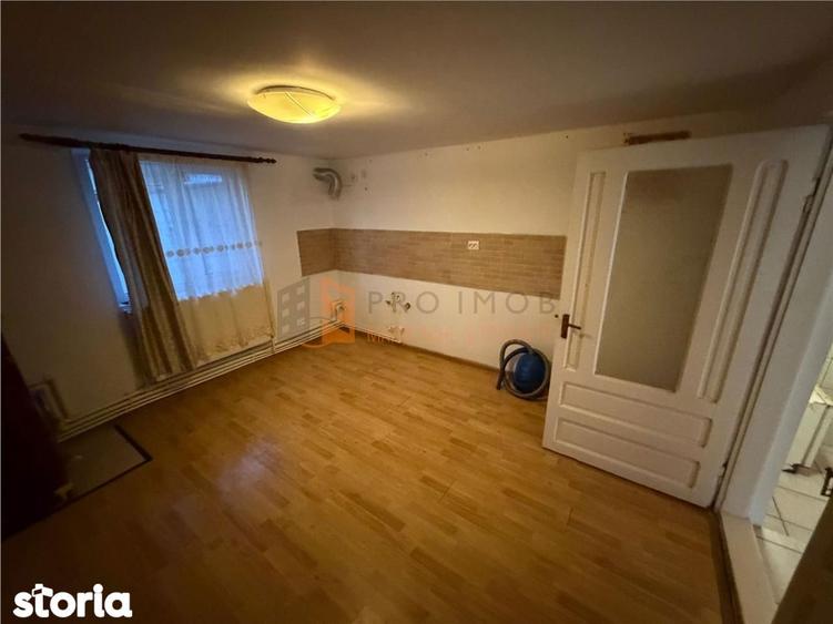 Casa tip parter zona Cernatesti - 12