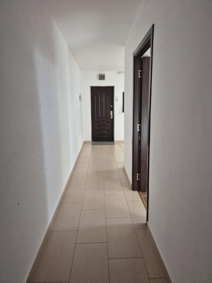 Apartament cu 3 camere decomandat în Soarelui