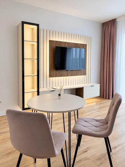 Apartament cu 2 camere semidecomandat în Central