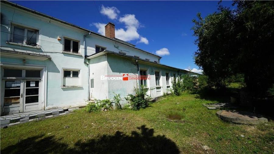 Spațiu comercial, de 1,500 mp, în Vașcău
