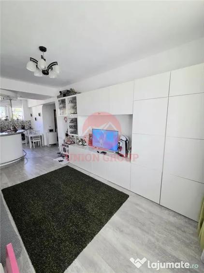 Apartament cu 2 camere decomandat în Central