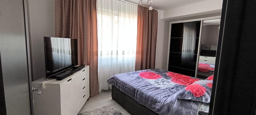 Apartament cu 3 camere decomandat în Florești