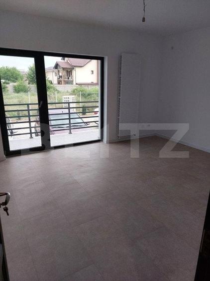 Apartament cu 3 camere decomandat în Plaiul Vulcanești