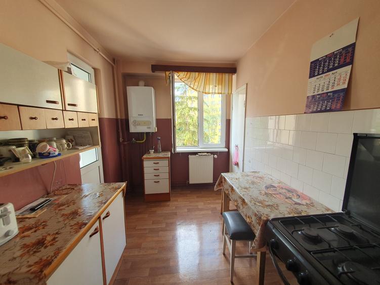 Apartament cu 3 camere în Griviței