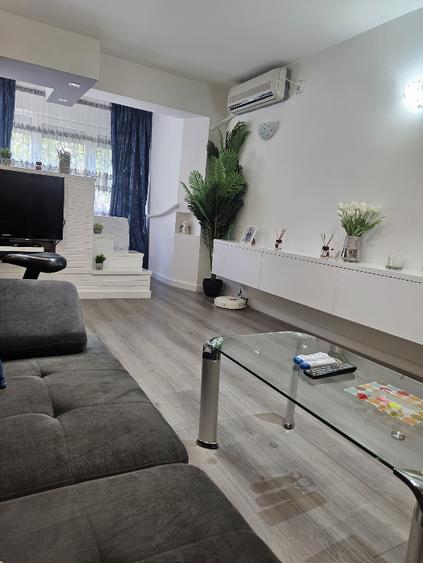 Apartament cu 3 camere decomandat, mobilat în Gorjului