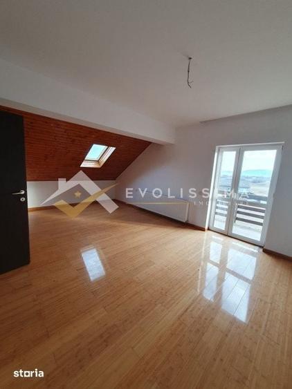 Apartament cu 3 camere în Zărnești