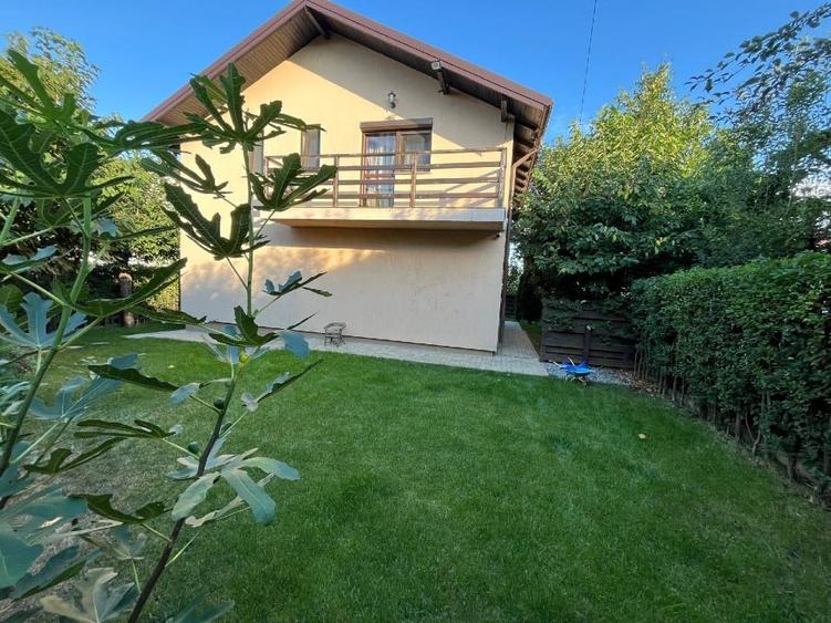 Casă individuală cu 4 camere cu Canalizare în Valea Adâncă