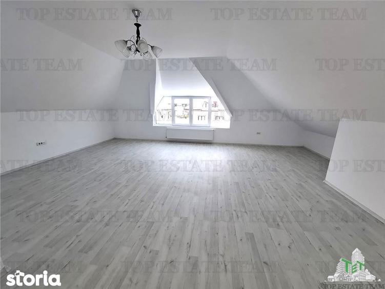 Casă cu 7 camere decomandat cu Teren 720 Mp în Crevedia