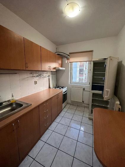 Apartament cu 2 camere decomandat în Brâncoveanu
