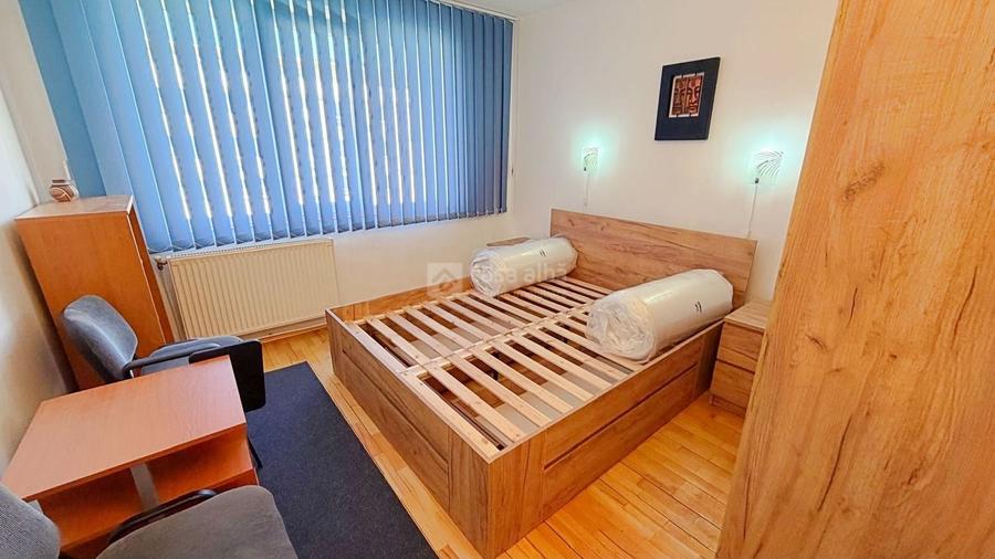 Apartament cu 3 camere decomandat, mobilat în Central