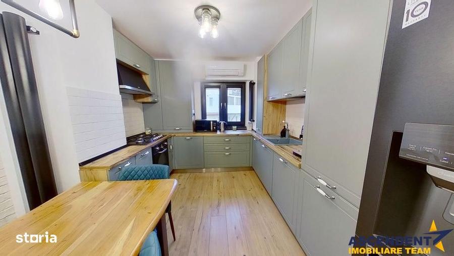 Apartament cu 4 camere, mobilat în Triaj