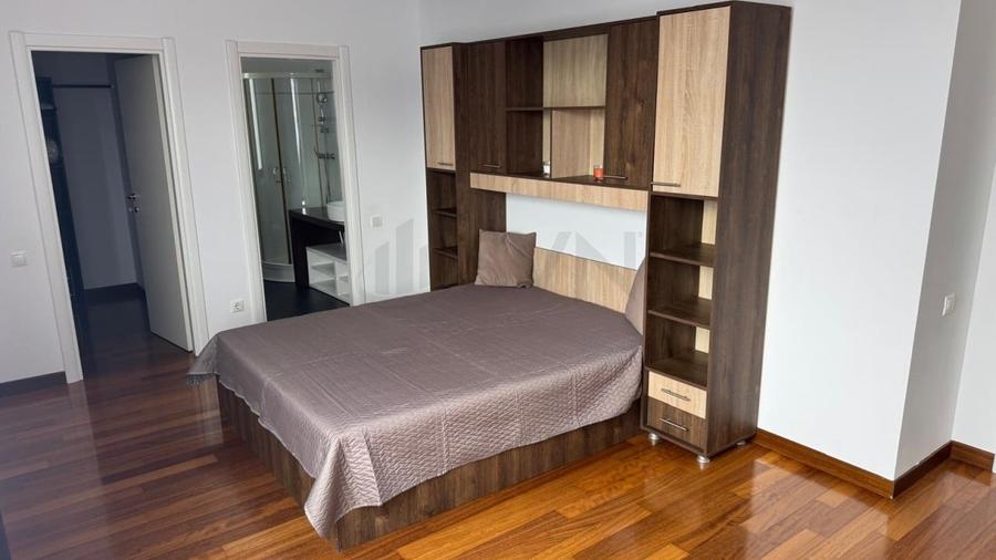 Apartament cu 5 camere decomandat, mobilat în Herăstrău