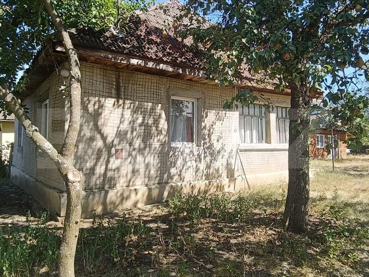 Casă individuală cu 2 camere cu Garaj în Homorodu de Mijloc