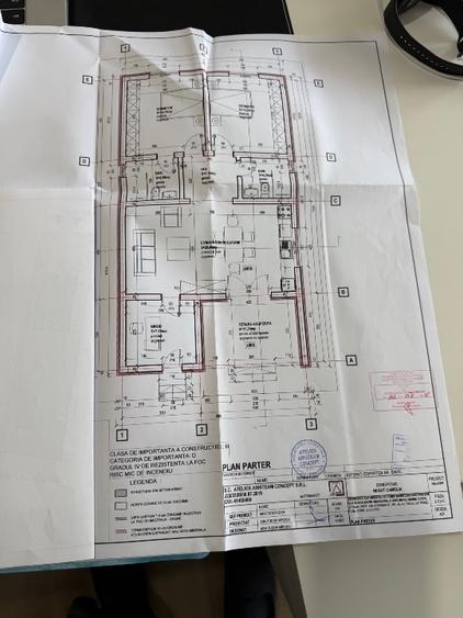 Casă individuală cu 4 camere cu Canalizare în Periș