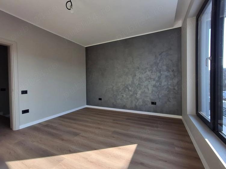 Casă cu 7 camere cu Teren 500 Mp în Bucium