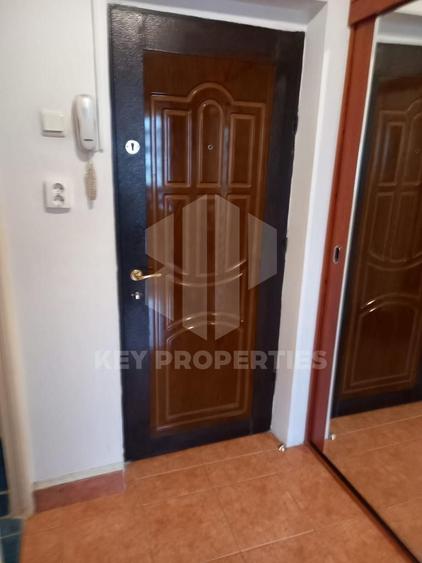 Apartament cu 2 camere semidecomandat, mobilat în Titan