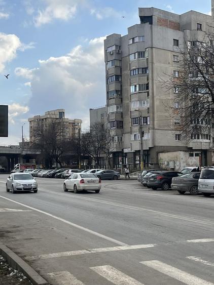 Garsonieră decomandată în Nicolina