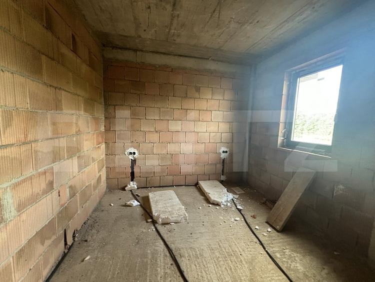 Apartament cu 2 camere decomandat în Micro 17
