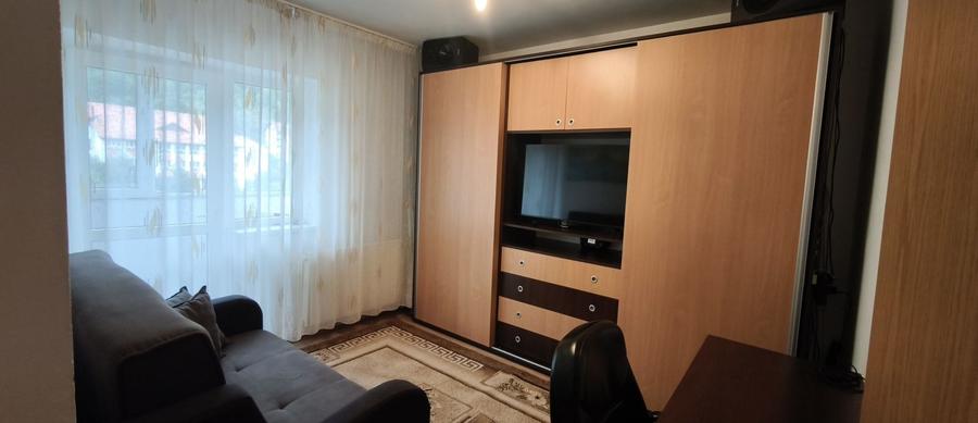 Apartament cu 2 camere decomandat în Răcădău