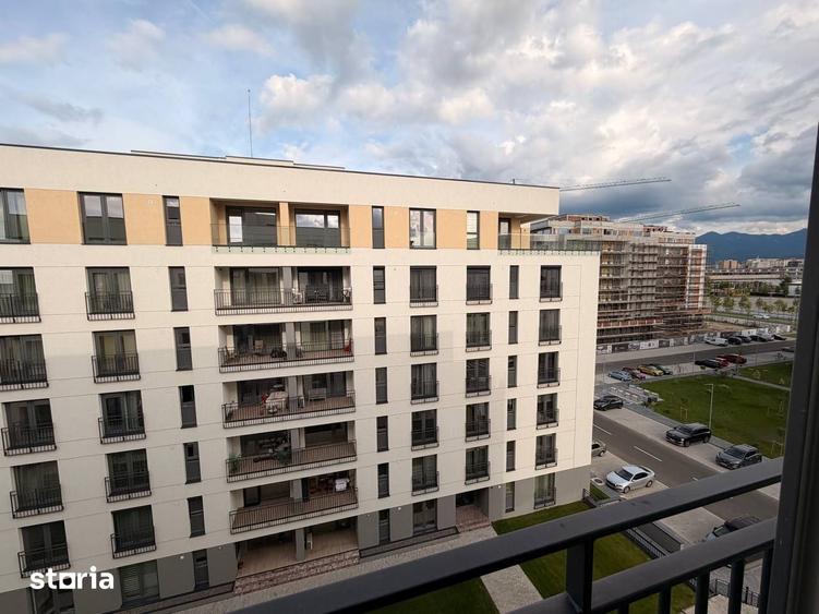 Apartament cu 2 camere decomandat, mobilat în Tractorul