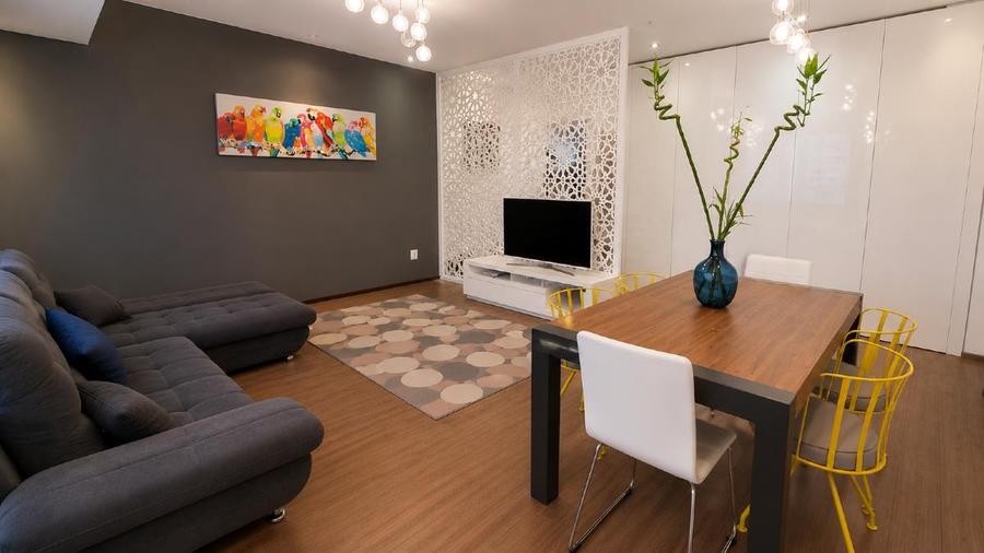 Apartament cu 2 camere semidecomandat, mobilat în Tineretului